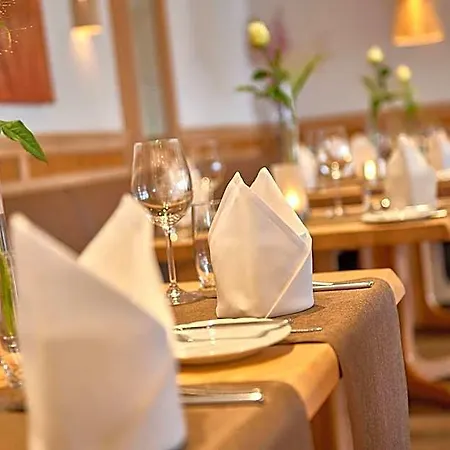 Hotel Pfeffermuehle 3*