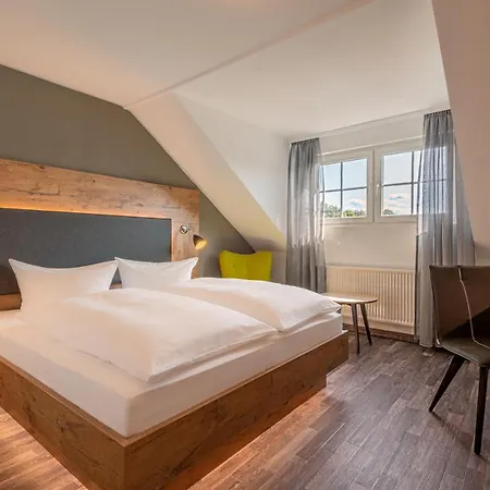 Отель Pfeffermuhle 3*